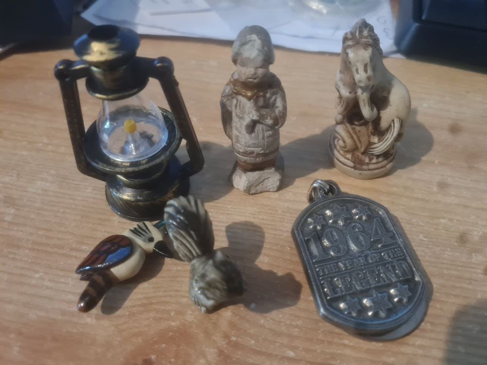 Lot 257: Vintage lot