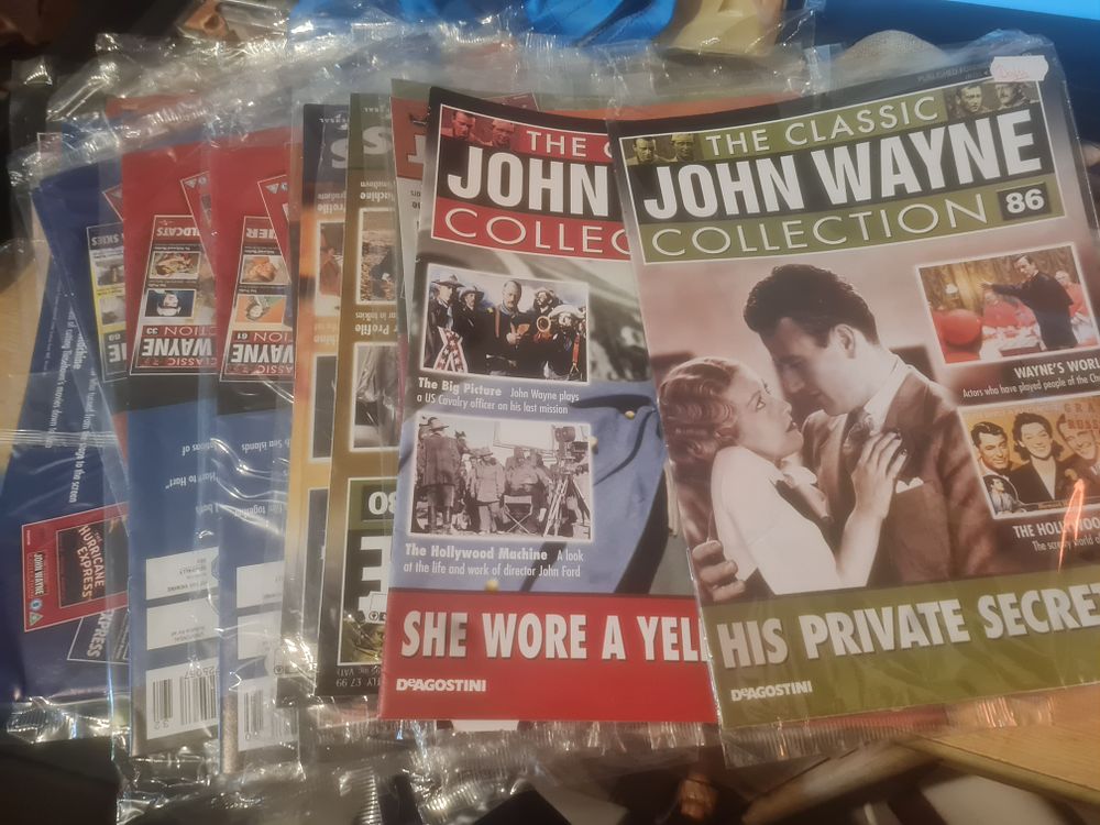 Lot 229: John wayne booklets
