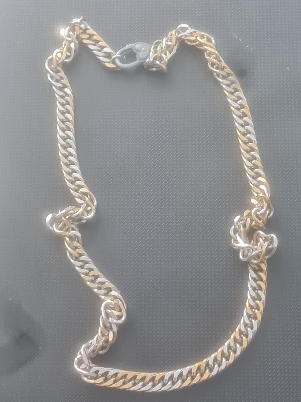 Lot 339: Large heavy gents chain