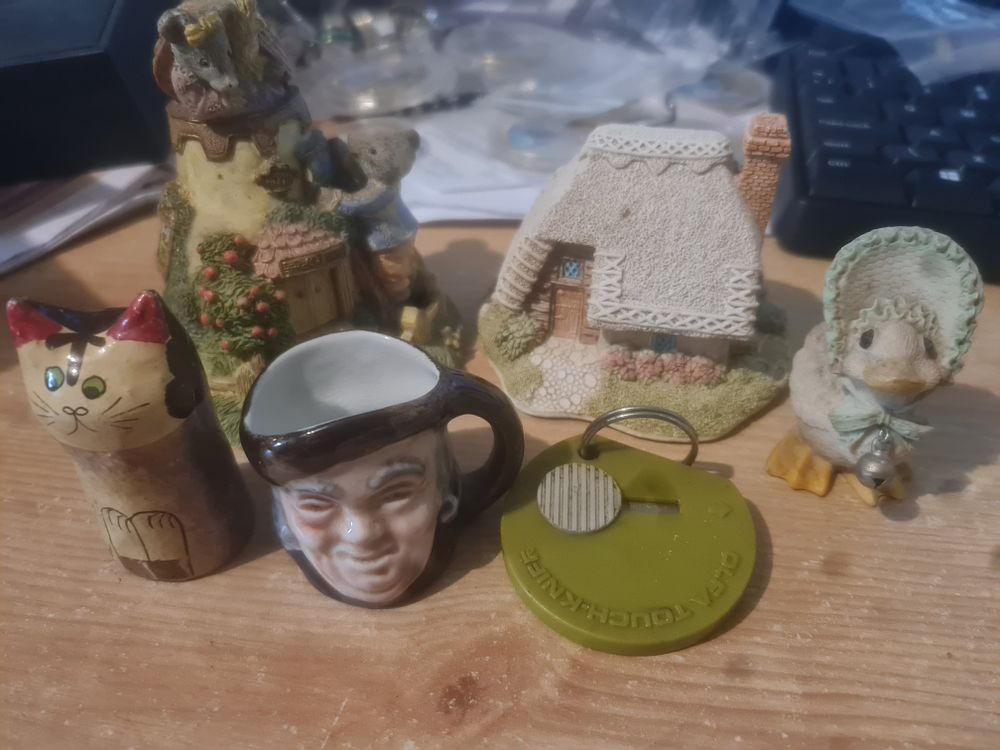 Lot 158: Vintage lot