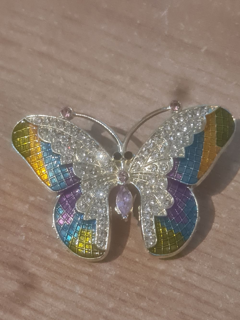 Lot 230: Butterfly broach