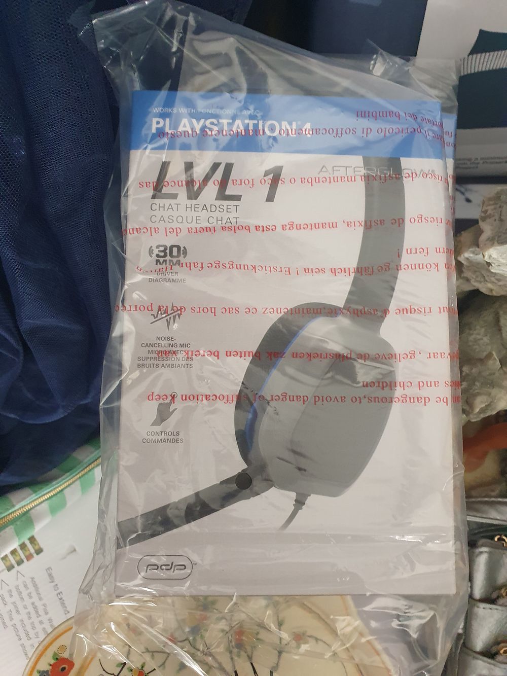 Lot 345: New ps4 headset boxed