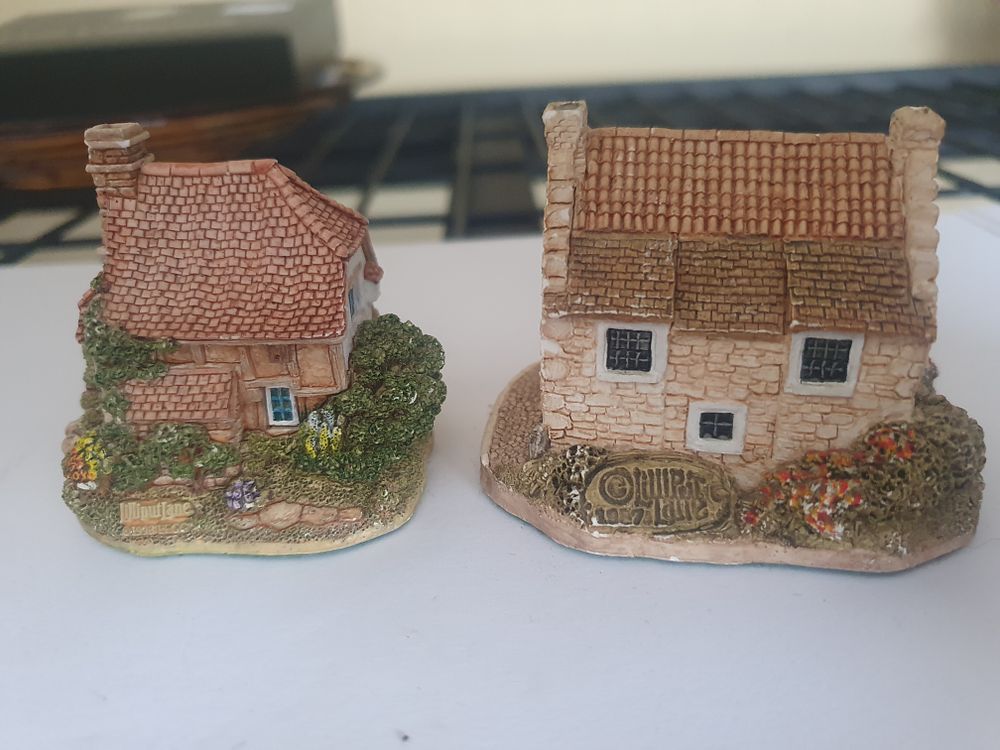Lot 7b: 2 small cottages