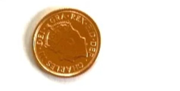 Lot 207: 22ct quarter gold sovereign
