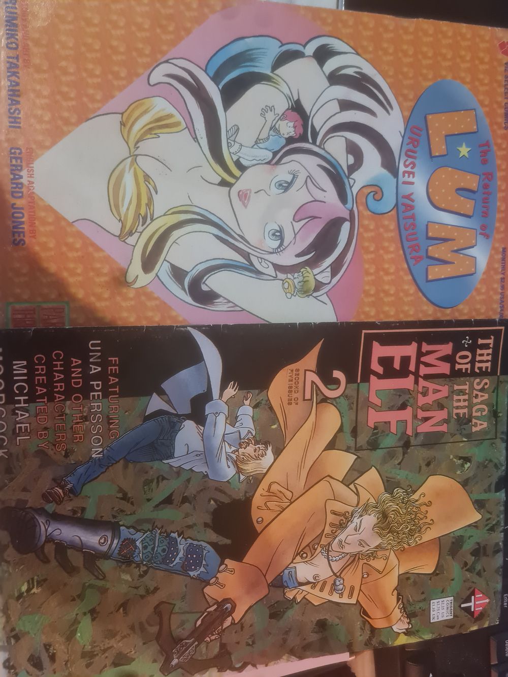 Lot 136: 2 comics