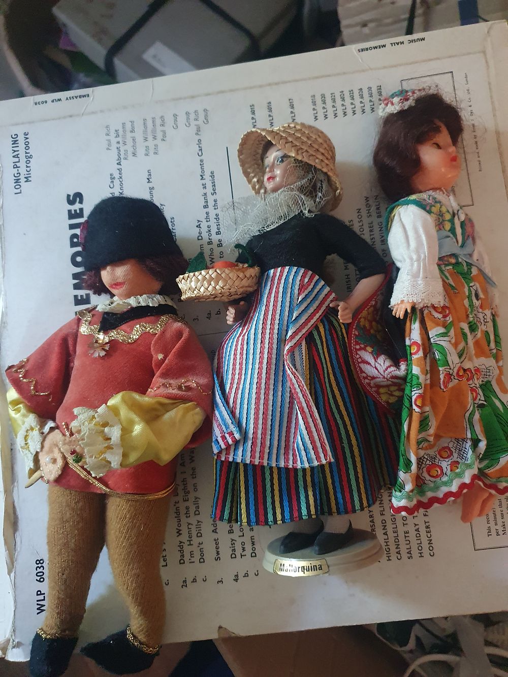 Lot 99y: 3 vintage dolls