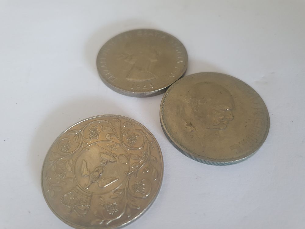 Lot 94: Vintage coin lot