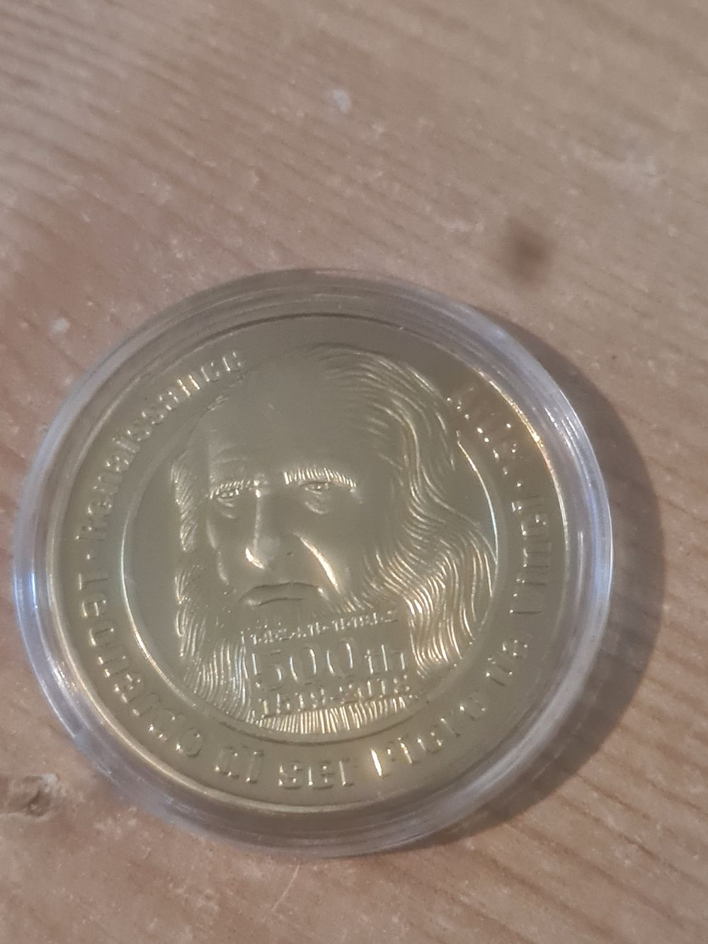 Lot 268: Leonardo coin