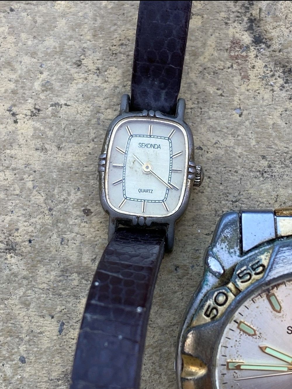 Lot 238: Vintage sekonda watch