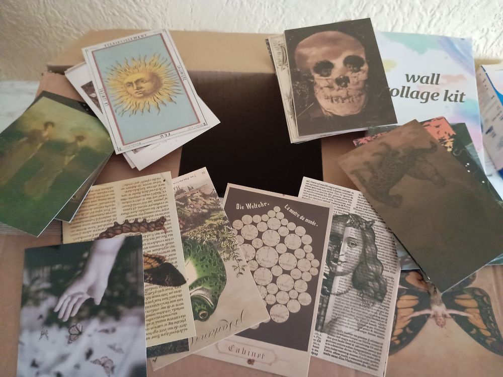 Lot 198: Large collection of wall collage