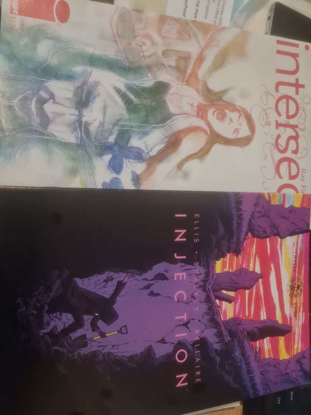 Lot 216: 2 comics