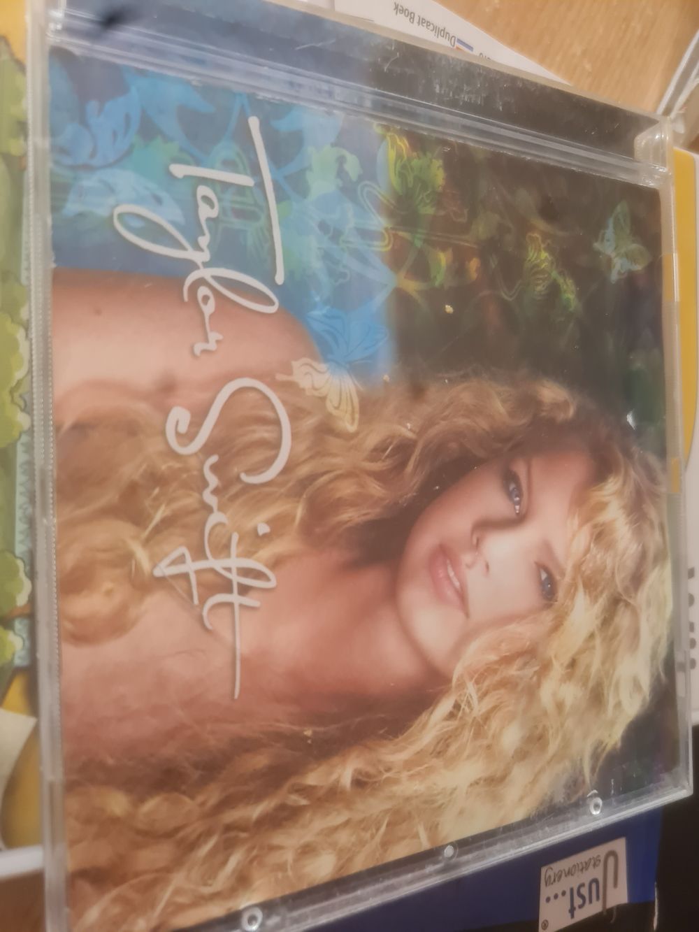 Lot 253: Taylor swift set