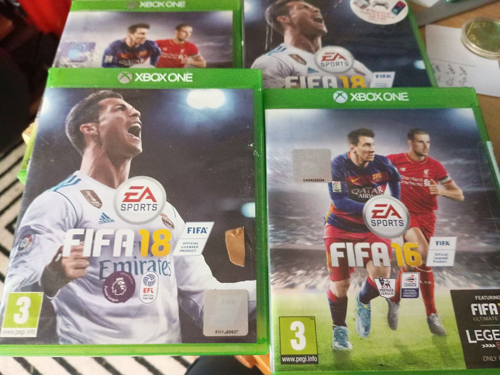 Lot 210: 4 Xbox football games