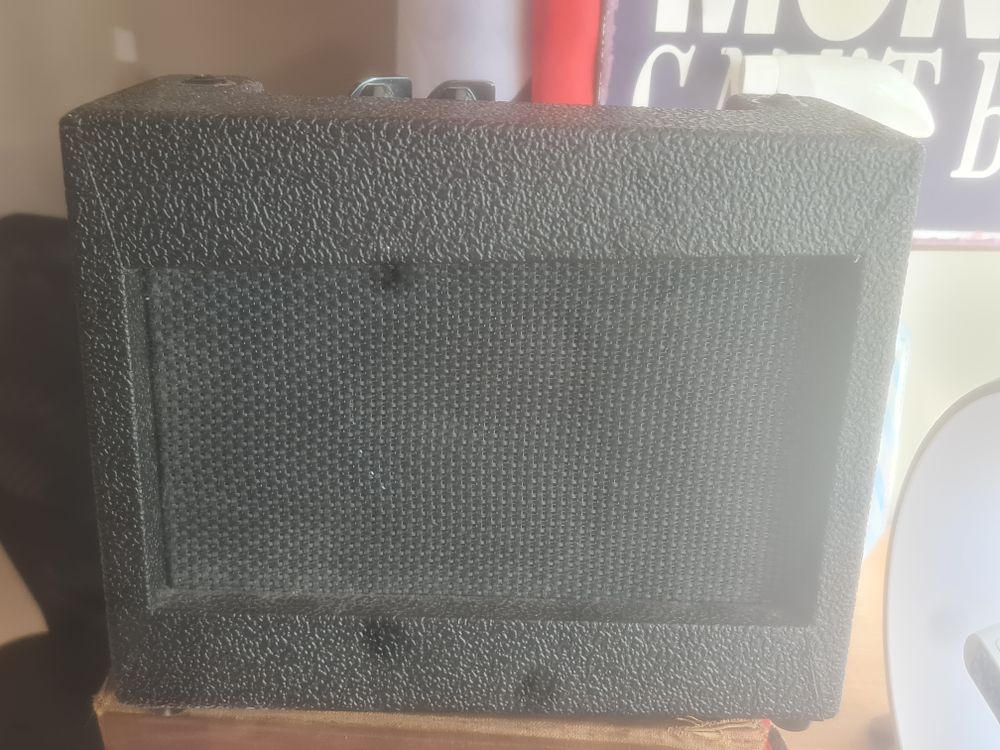 Lot 229: Mini amp