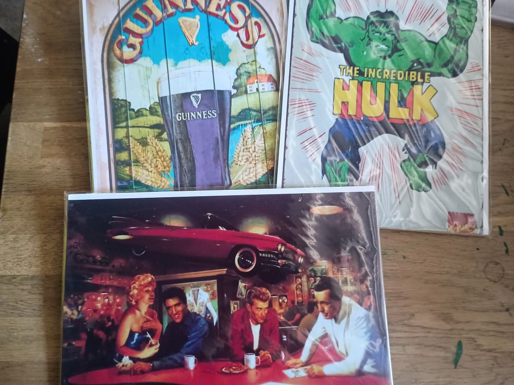 Lot 171: Collection of high gloss print in protective cardboard sleeve