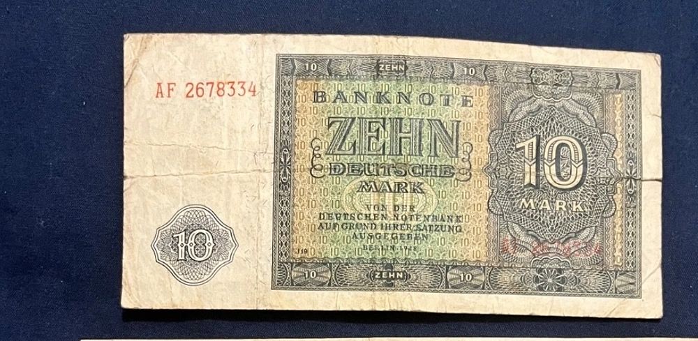 Lot 179: Vintage german bankmark