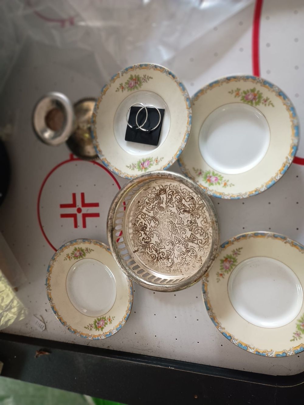 Lot 212: Vintage lot