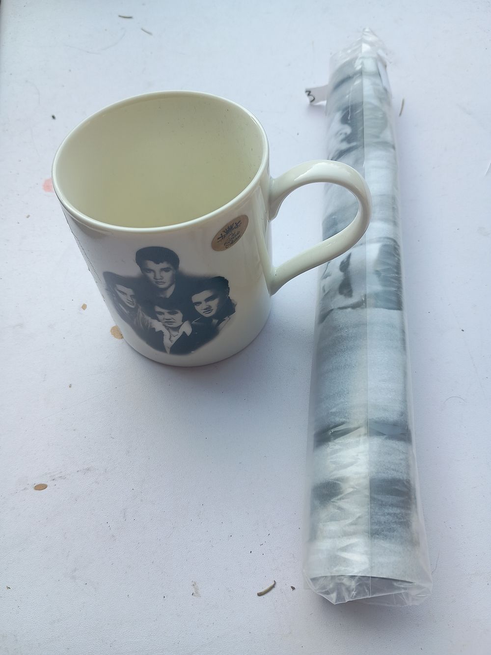 Lot 267: Elvis mug and picture