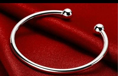 Silver bangle