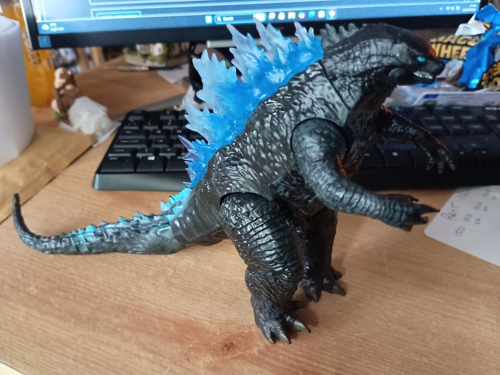 Lot 101: Godzilla figure