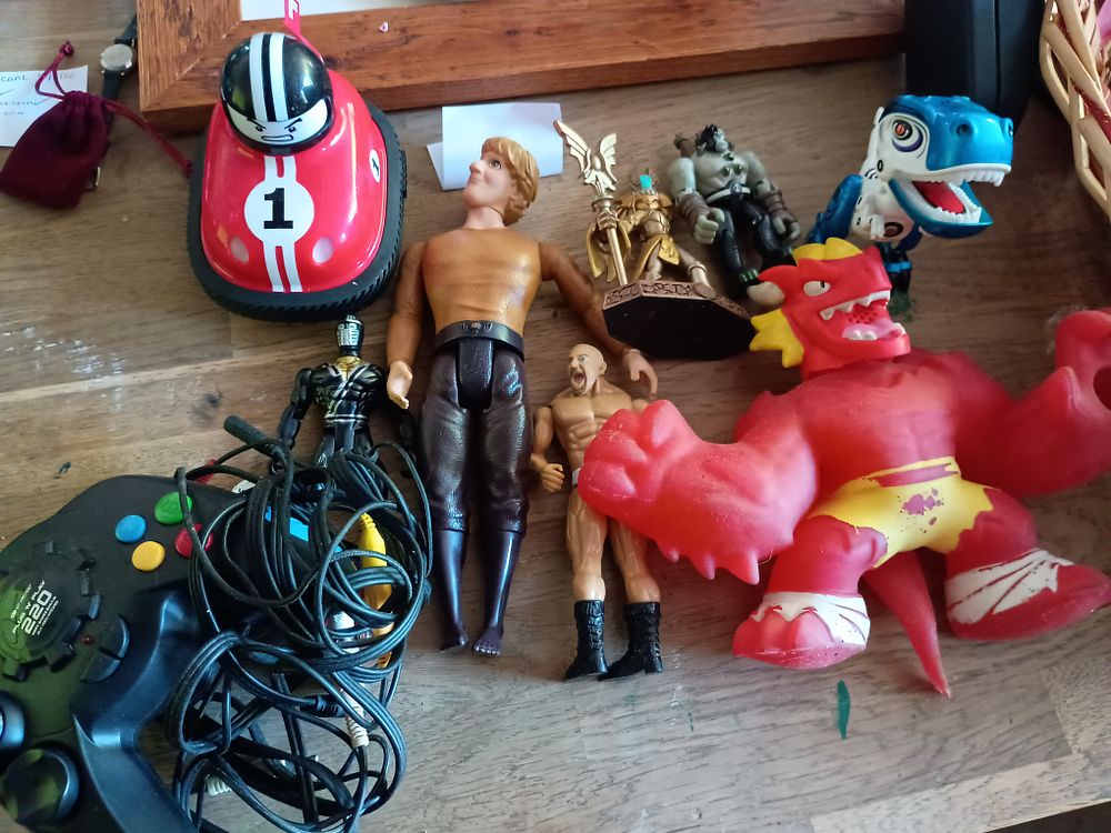 Lot 250: Large mix lot of toys etc