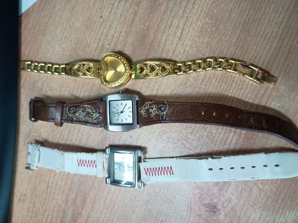 Lot 315: Watch lot
