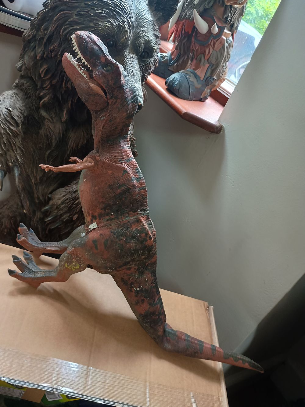 Lot 126: Large T-Rex Figure