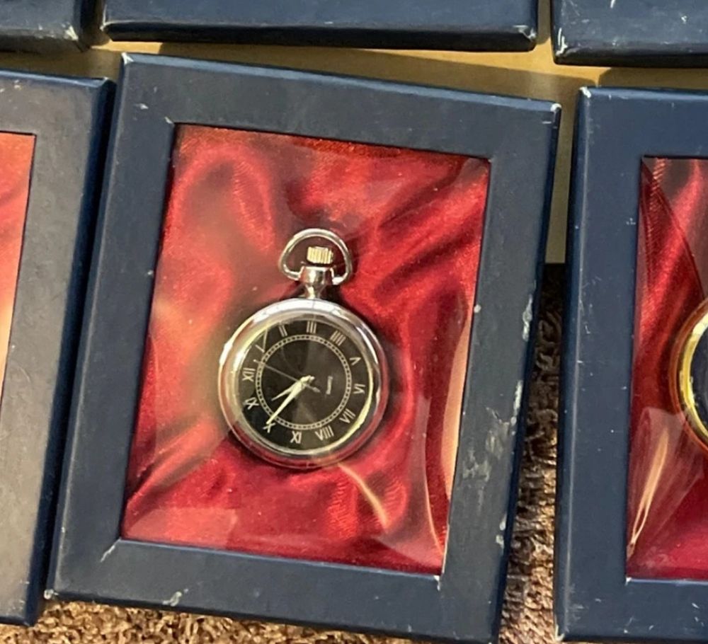 Lot 149: Boxed pocket watch