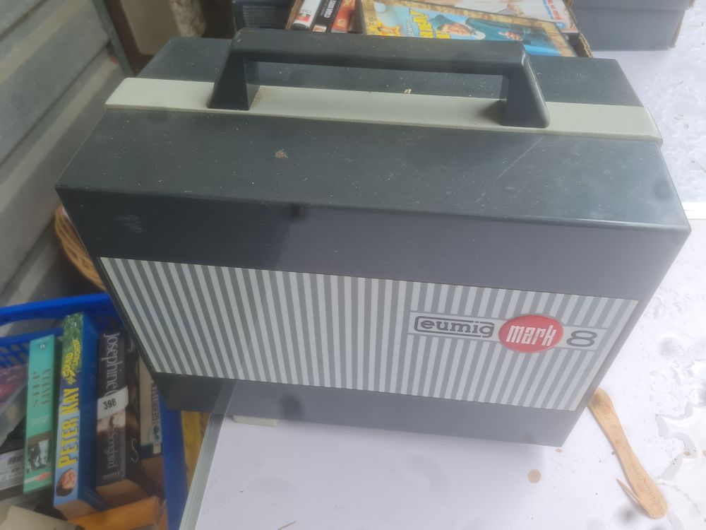 Lot 186: Eumig projector
