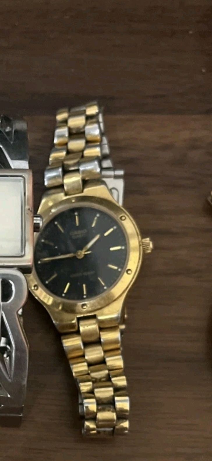Lot 258: Casio watch
