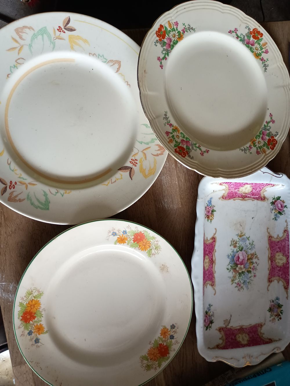 Lot 219: Vintage lot including royal doulton etc