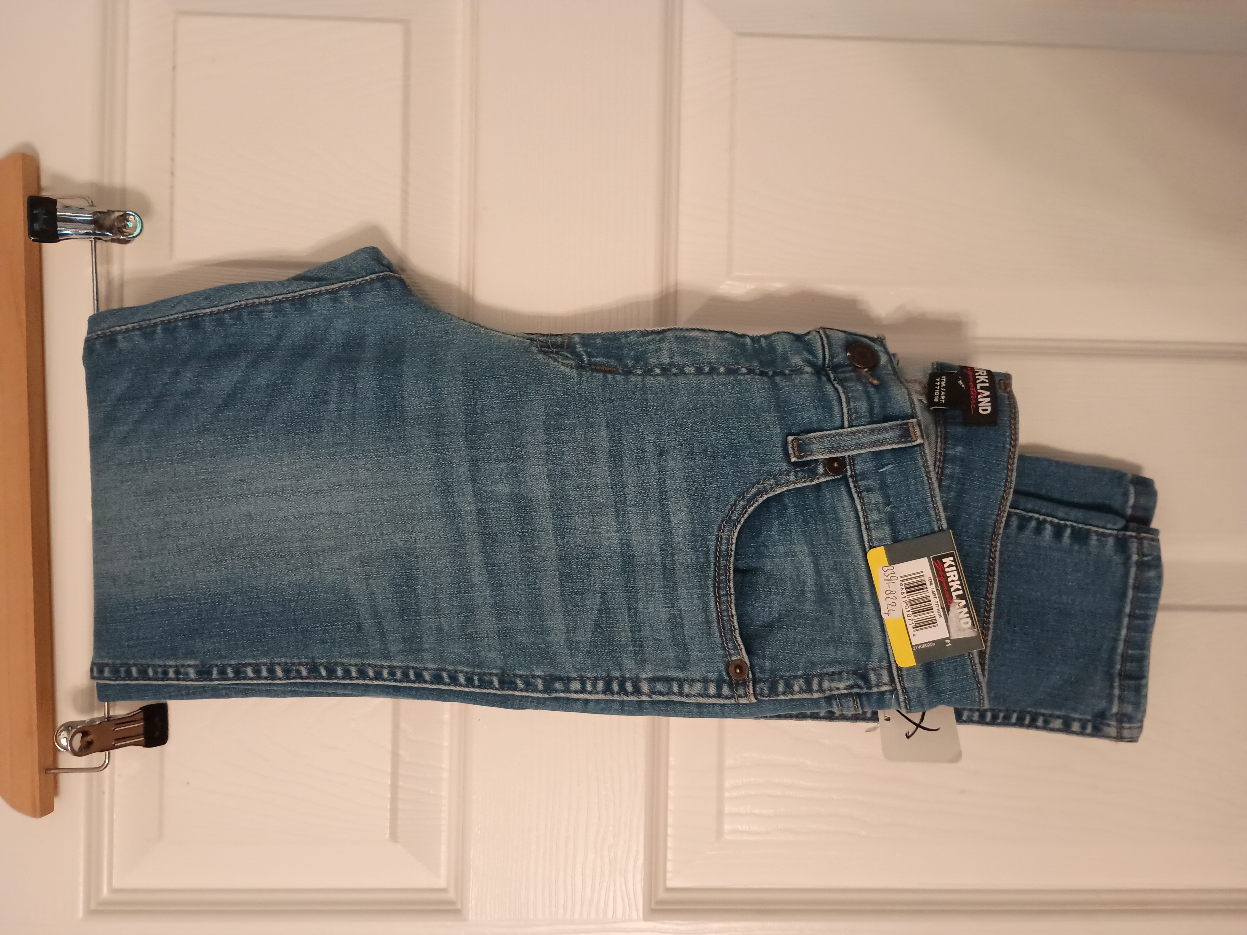 New Kirkland Jeans Size 6