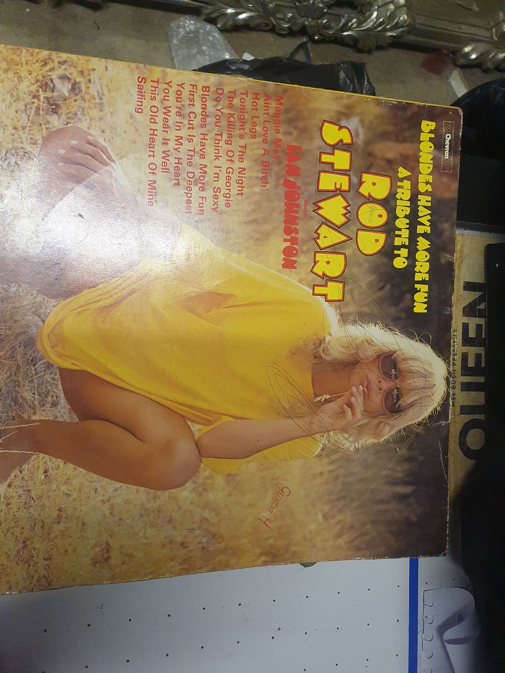 Lot 121: Rod Stewart vinyl