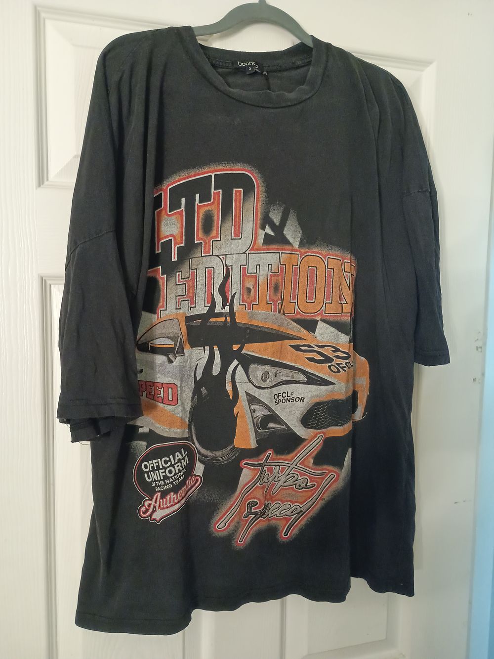 Lot 128e: Oversized Graphic T-shirt Small