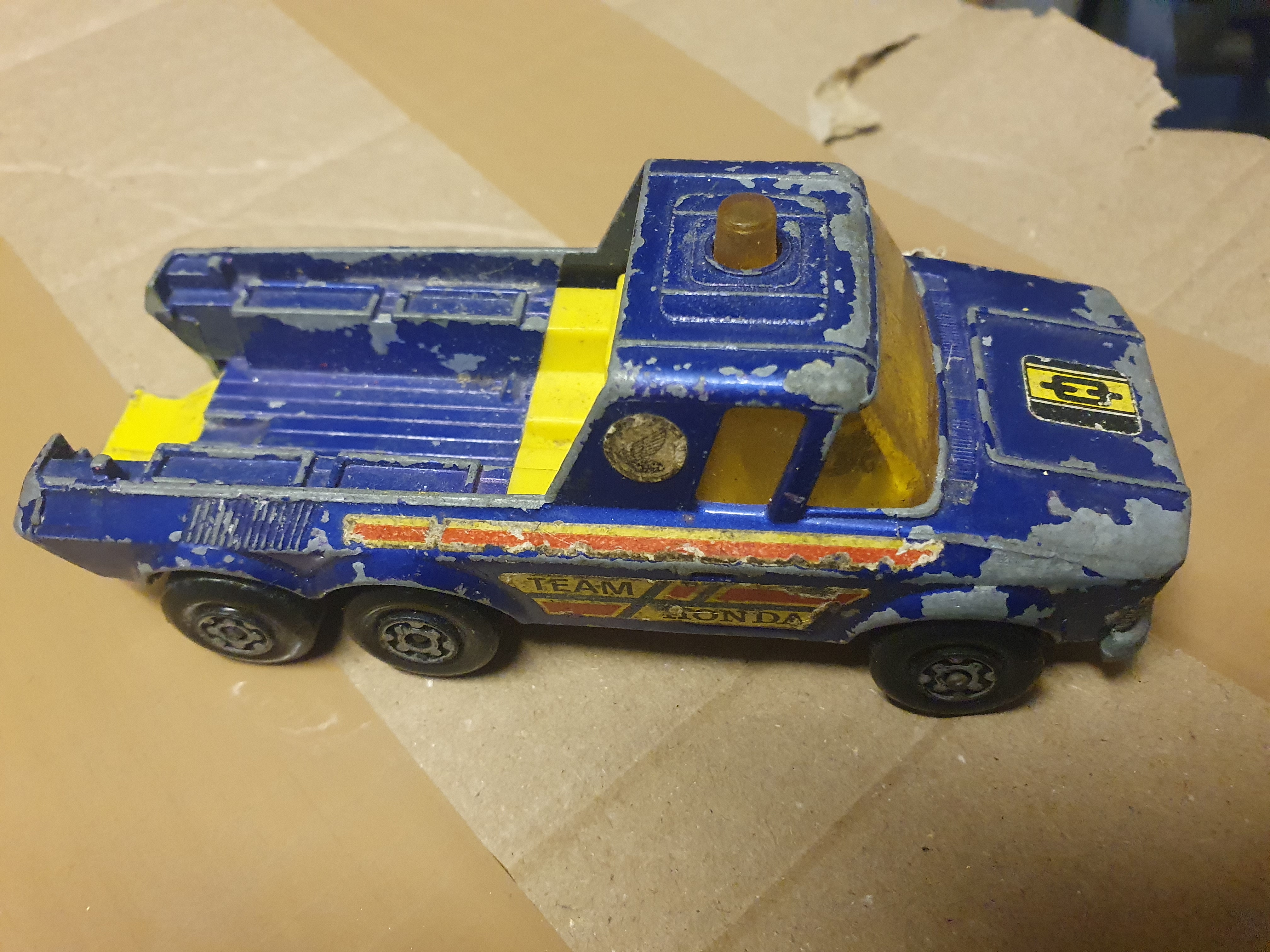 Vintage large pick up truck metal