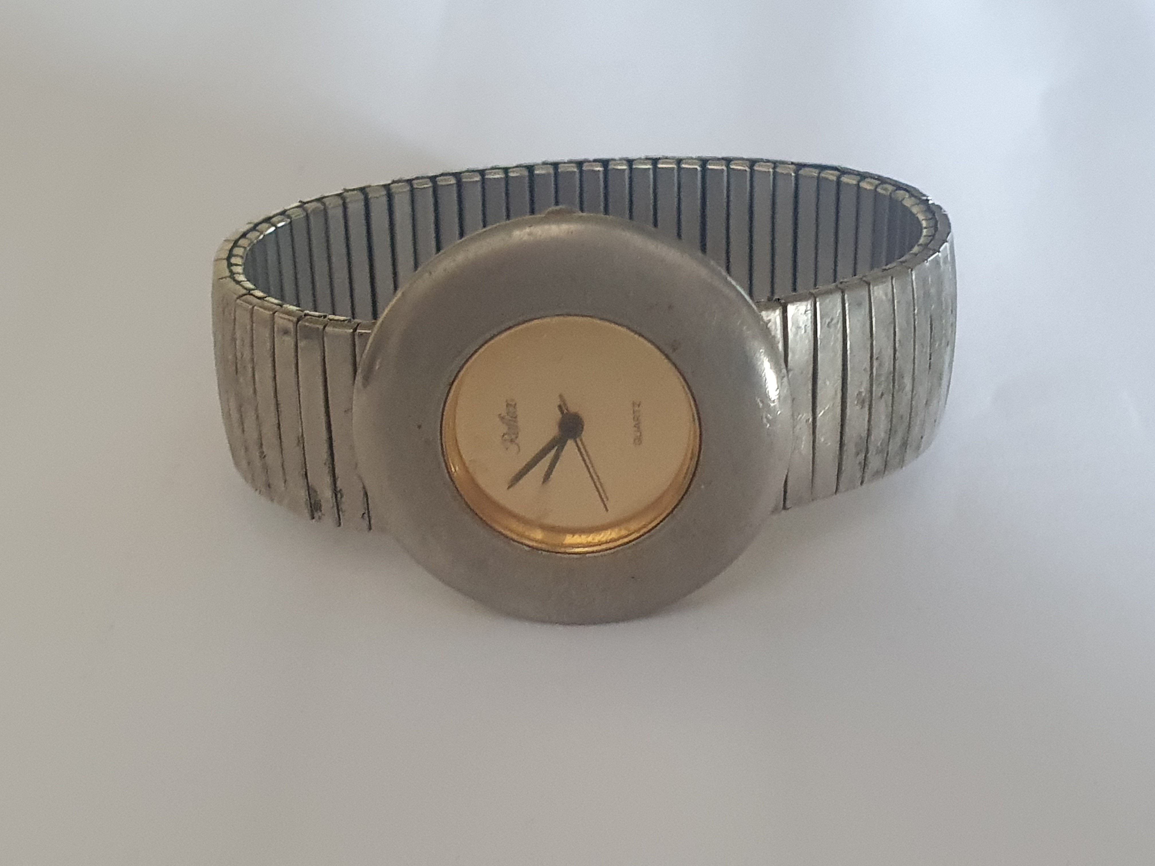 Vintage reflex watch