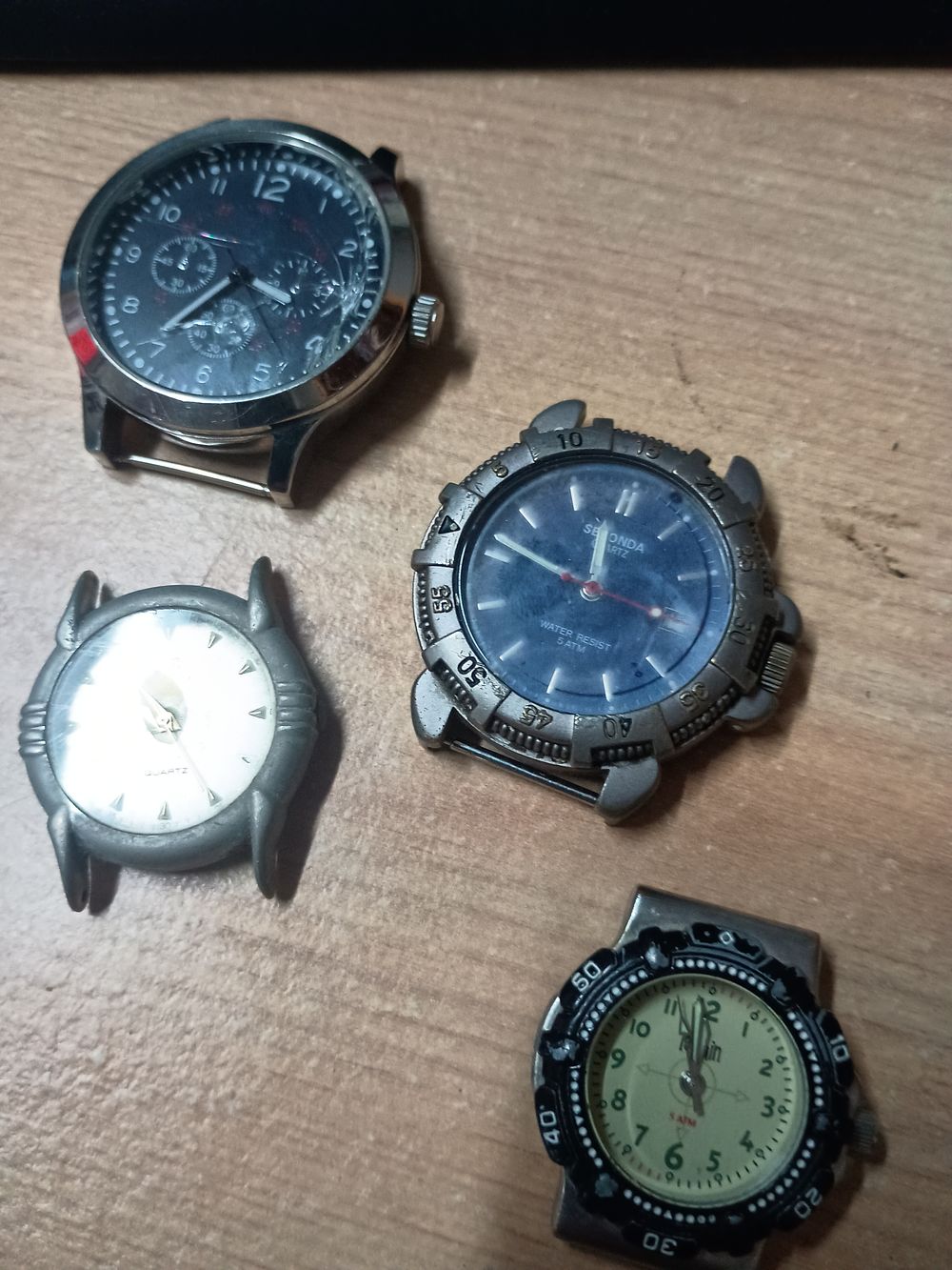 Lot 185: Watch face lot