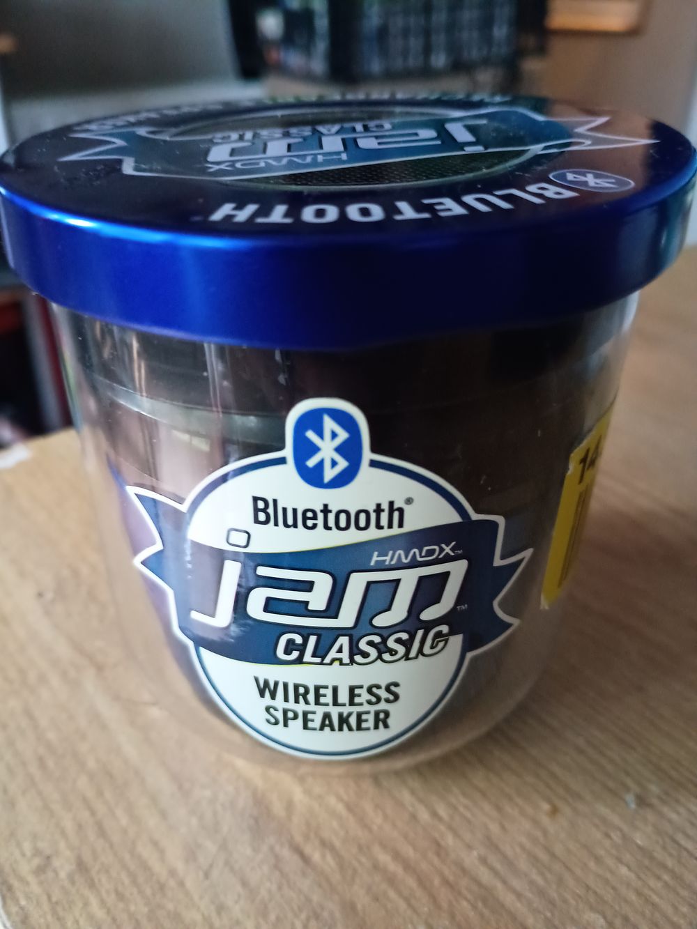 Lot 146: Bluetooth speaker