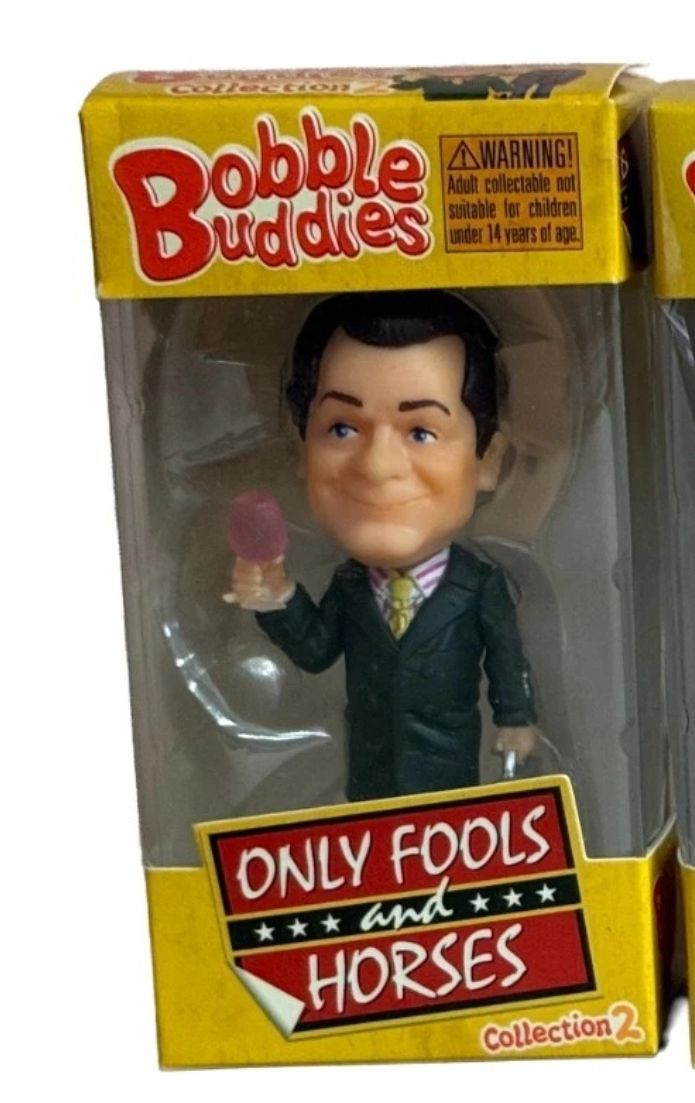 Lot 161: Only fools and horses boxed figure