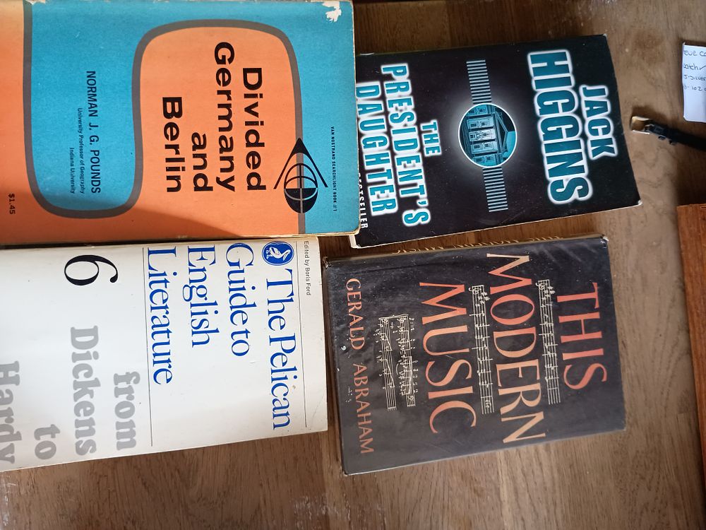 Lot 259: Book lot