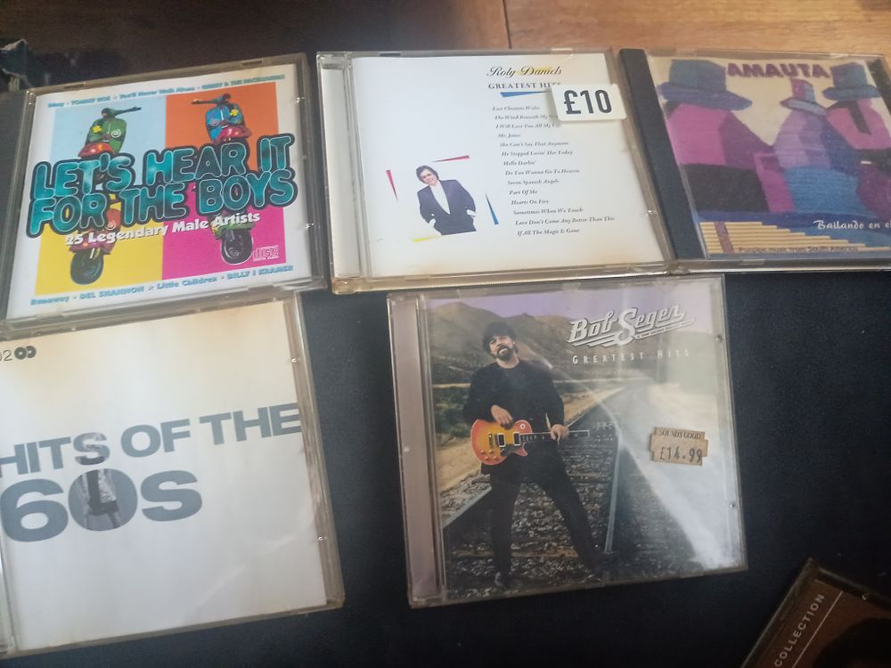 Lot 94: Cd music lot
