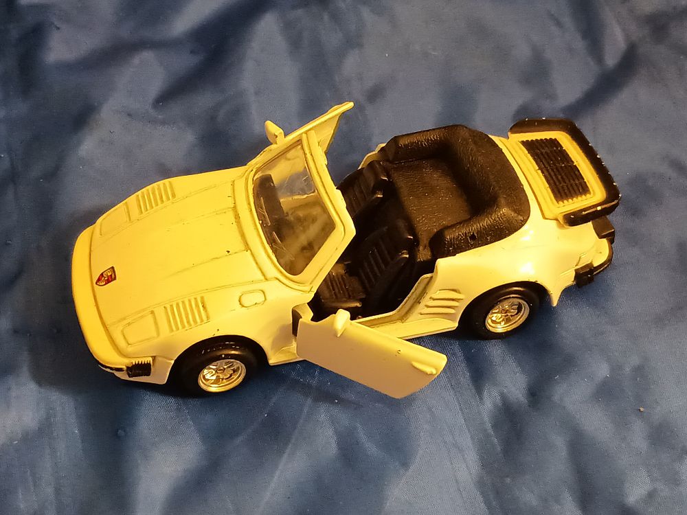 Lot 209: Model Porsche