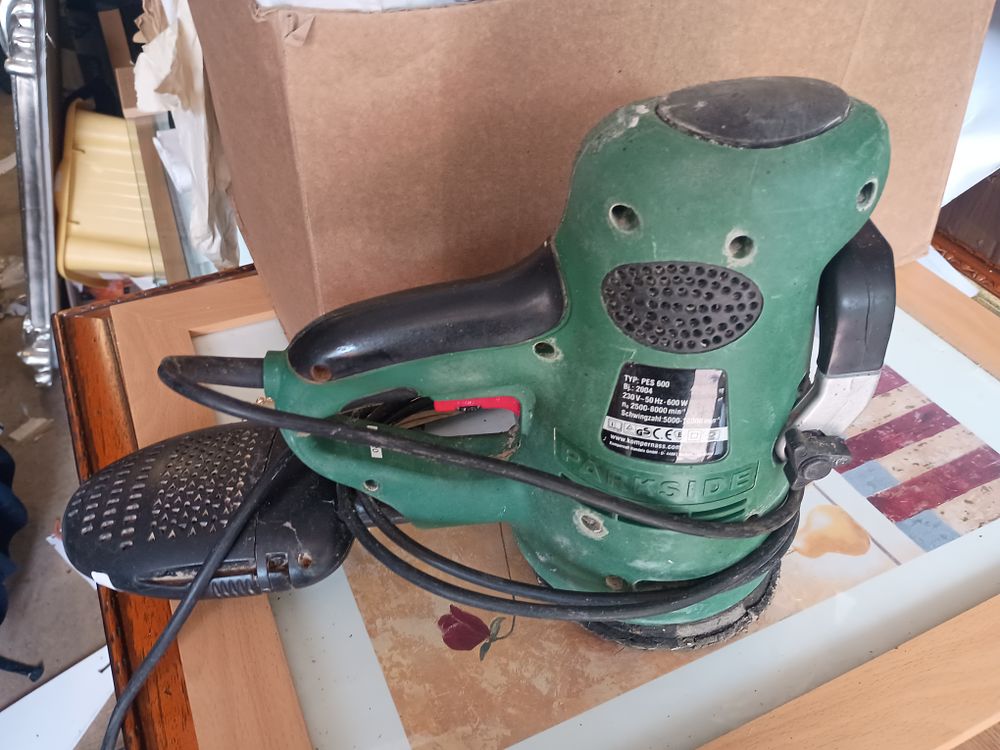 Lot 131: Polisher working