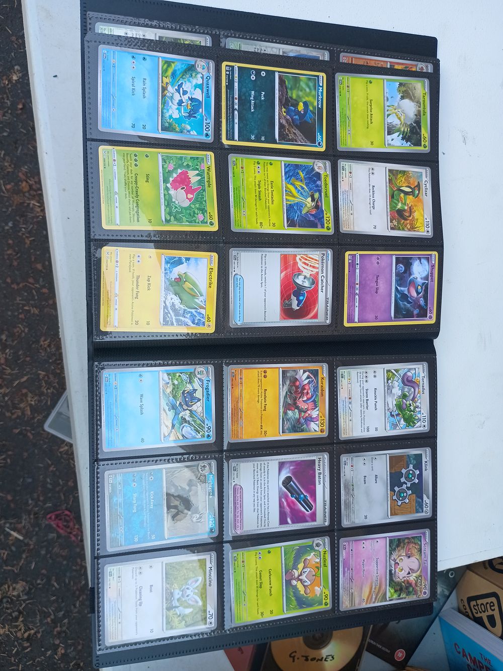 Lot 156: Collectable Pokémon cards