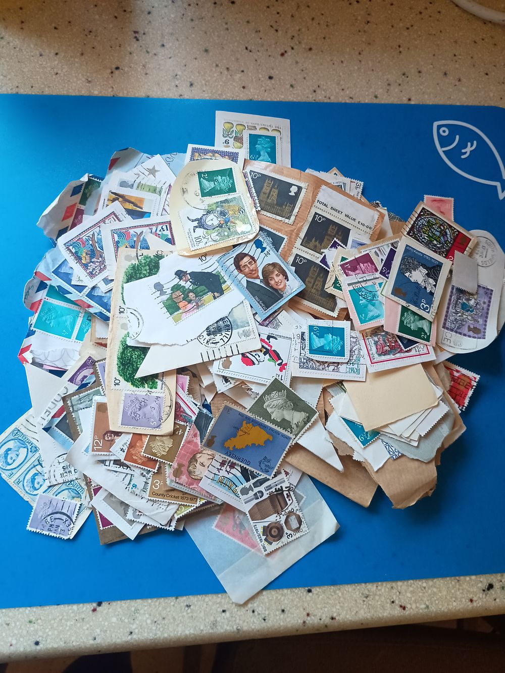 Lot 108: Large Collection of mixed Stamps