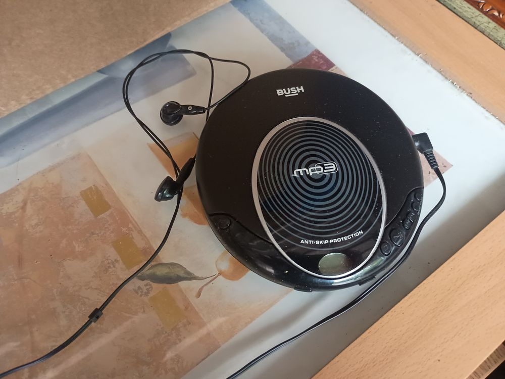 Lot 251: Cd player working