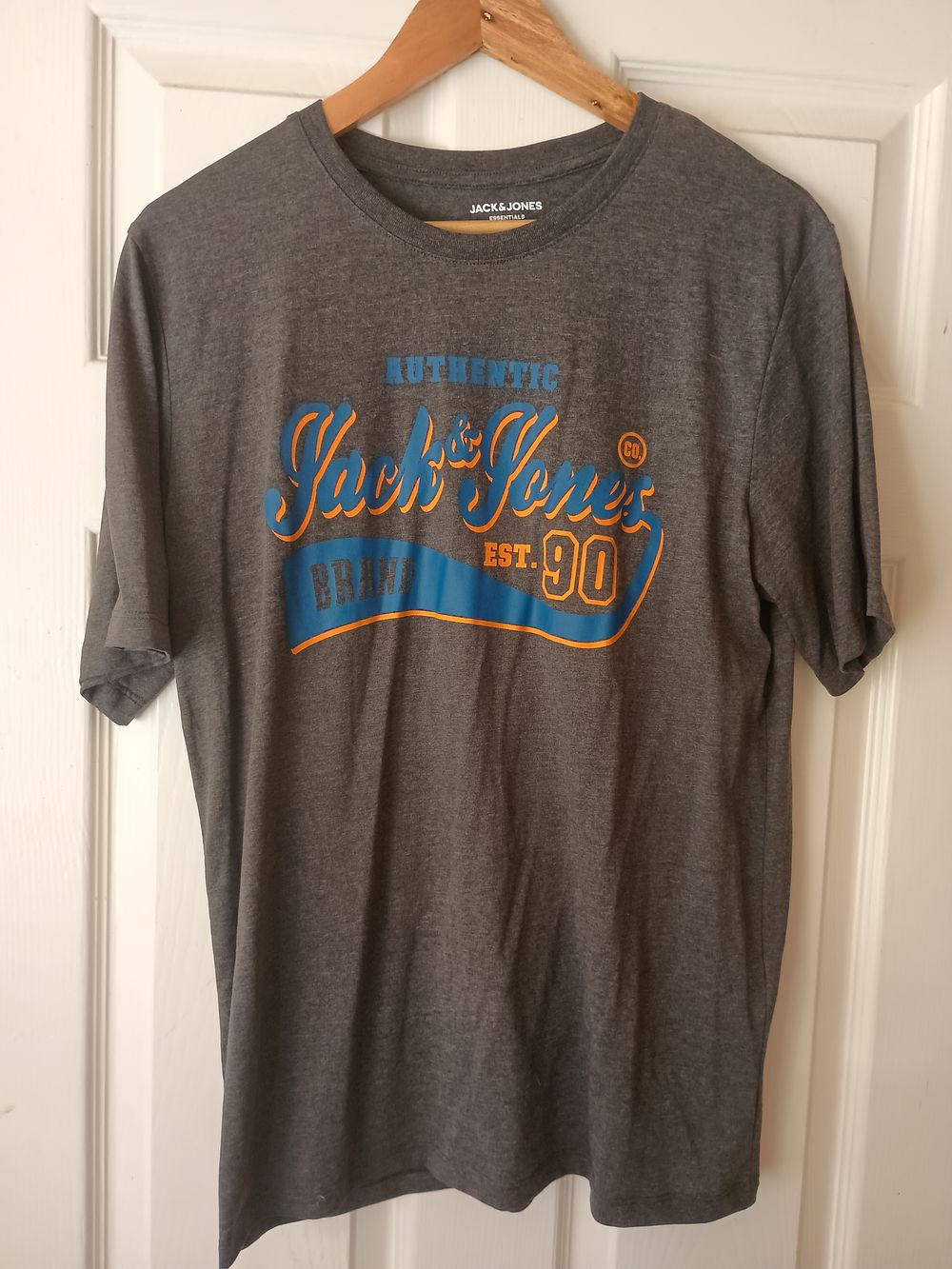 Lot 151: Mens Jack & Jones Graphic T-shirt Medium