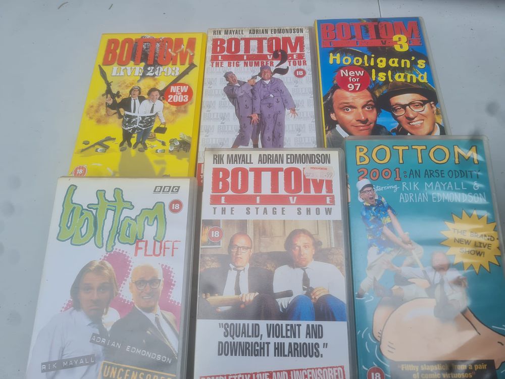 Lot 191: Vintage bottom up sets