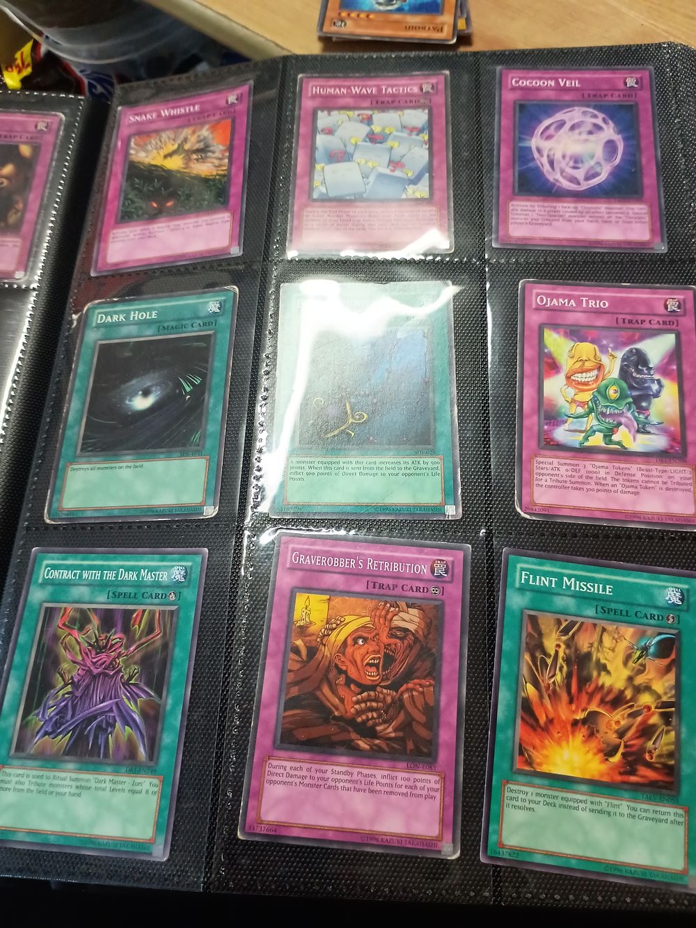 Lot 236: Bundle of yo gioh cards