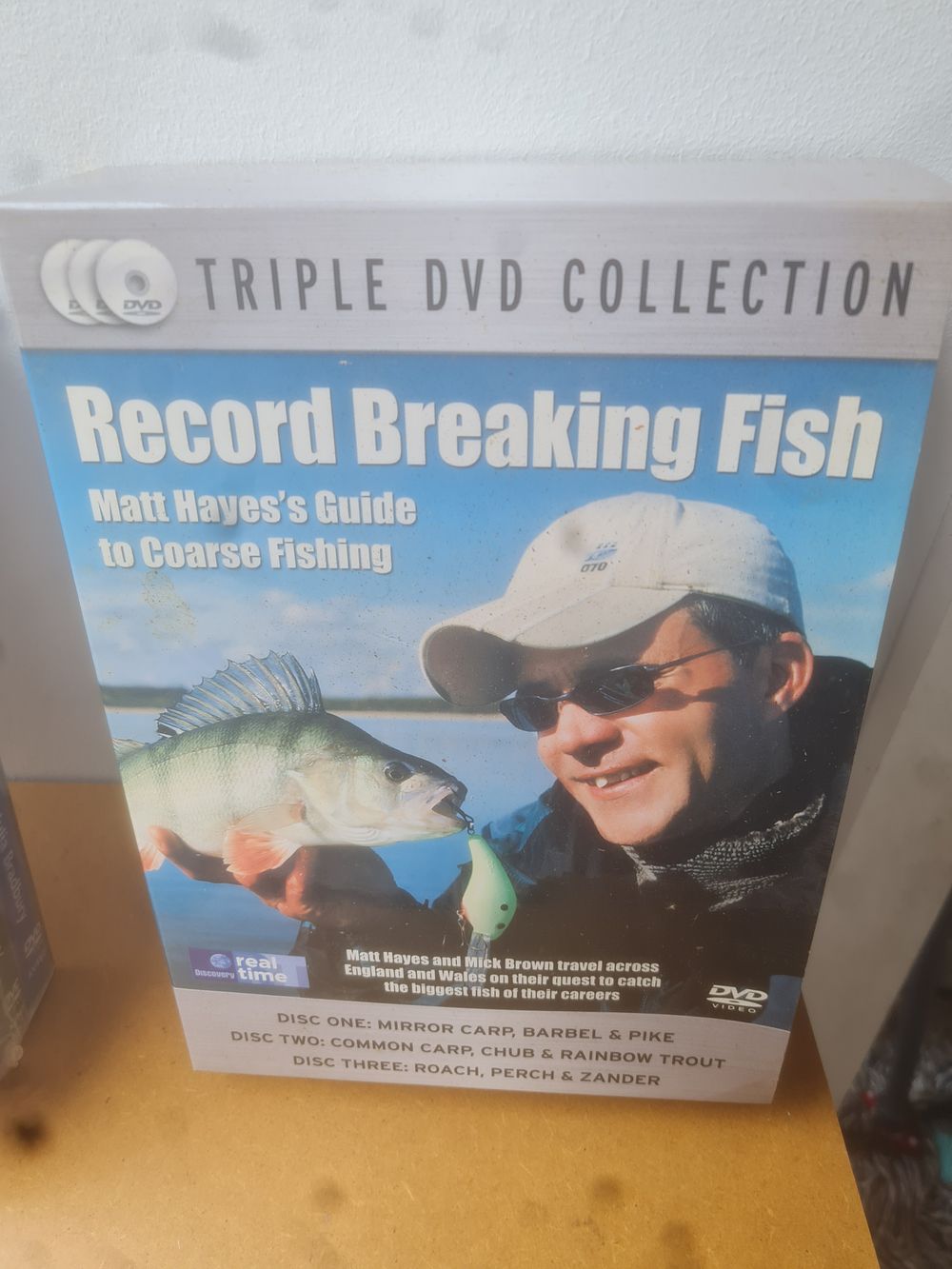 Lot 107: Record fishing set